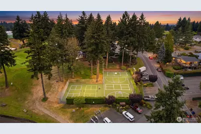 20015 Island Parkway E, Lake Tapps, WA 98391 - Photo 36