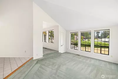 20015 Island Parkway E, Lake Tapps, WA 98391 - Photo 22
