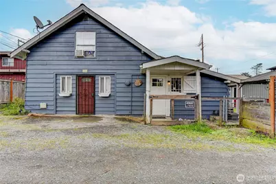 112 Cascade Avenue, Granite Falls, WA 98525 - Photo 1