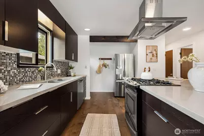 5025 48th Ave SW, Seattle, WA 98136 - Photo 6