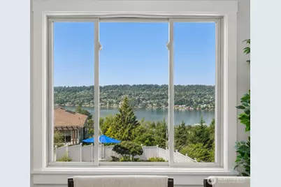 7615 113th Avenue SE, Newcastle, WA 98056 - Photo 16