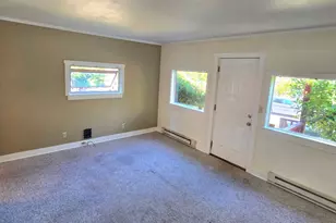 14337 Burke Ave N, Seattle, WA 98133 - Photo 8