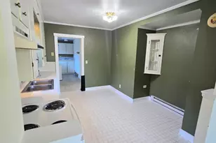 14337 Burke Ave N, Seattle, WA 98133 - Photo 4