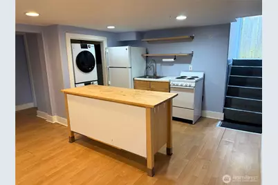 303 N 64th Street, Seattle, WA 98103 - Photo 16