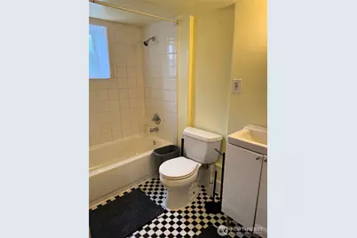 303 N 64th Street, Seattle, WA 98103 - Photo 22