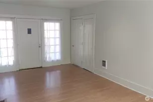 303 N 64th St, Seattle, WA 98103 - Photo 10