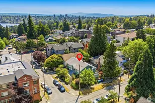 303 N 64th St, Seattle, WA 98103 - Photo 2