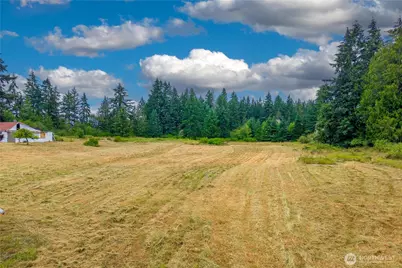 18707 Rhodes Lake Road E, Bonney Lake, WA 98391 - Photo 4