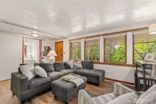 3033 31st Ave W, Seattle, WA 98199 - Photo 12