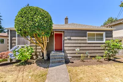 3033 31st Avenue W, Seattle, WA 98199 - Photo 1