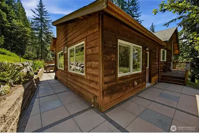 33217 Mount Tahoma Canyon Road E, Ashford, WA 98304 - Photo 28