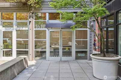 1610 Belmont Avenue #515, Seattle, WA 98122 - Photo 2