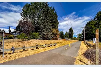 22425 69th Place W, Mountlake Terrace, WA 98155 - Photo 36