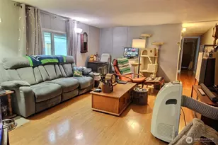 15232 SE 272nd St, Kent, WA 98042 - Photo 2