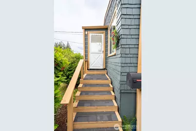 1604 W 1st Street, Aberdeen, WA 98520 - Photo 2