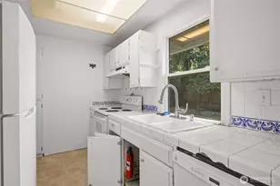9220 NE 191st St, Bothell, WA 98011 - Photo 8