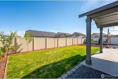 4211 W Heaverlo Drive, Moses Lake, WA 98837 - Photo 10