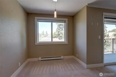 939 N 101st Street #302, Seattle, WA 98133 - Photo 4