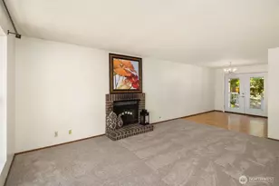 2023 228th Pl NE, Sammamish, WA 98074 - Photo 6