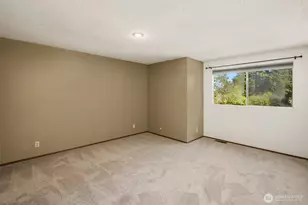 2023 228th Pl NE, Sammamish, WA 98074 - Photo 16