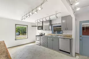 2205 Columbia Ave Everett Wa, Everett, WA 98203 - Photo 8