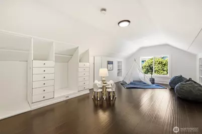 4318 1st Avenue NE, Seattle, WA 98105 - Photo 18