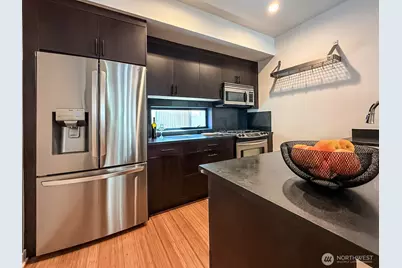 4917 39th Avenue S, Seattle, WA 98118 - Photo 4