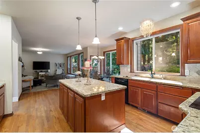 15202 135th Avenue E, Puyallup, WA 98374 - Photo 12