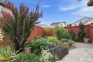 305 Lynnwood Ave SE, Renton, WA 98056 - Photo 4