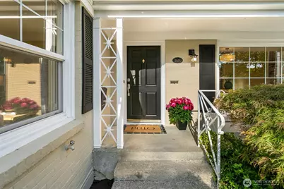 3610 W Viewmont Way W, Seattle, WA 98199 - Photo 4