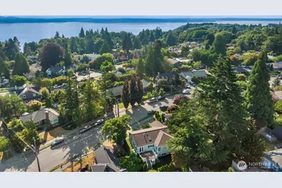 3610 W Viewmont Way W, Seattle, WA 98199 - Photo 32
