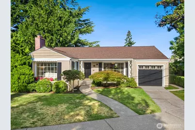 3610 W Viewmont Way W, Seattle, WA 98199 - Photo 2