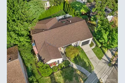 3610 W Viewmont Way W, Seattle, WA 98199 - Photo 30