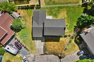 11235 NE 146th St, Kirkland, WA 98034 - Photo 30