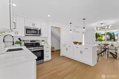 11235 NE 146th St, Kirkland, WA 98034 - Photo 14