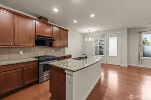 1119 NE Hickory Ln, Issaquah, WA 98029 - Photo 6