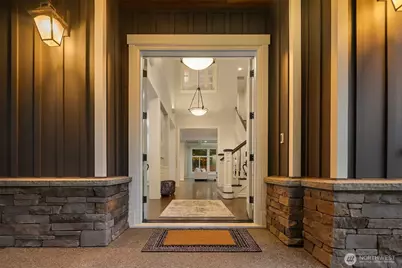 254 259th Place NE, Sammamish, WA 98074 - Photo 2