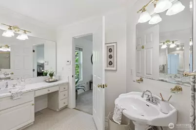 22716 NE 25th Way, Sammamish, WA 98074 - Photo 24