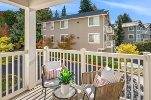 18544 NE 57th St, Redmond, WA 98052 - Photo 10