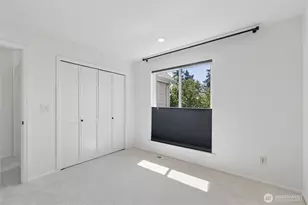 11870 SE 5th St, Bellevue, WA 98005 - Photo 16
