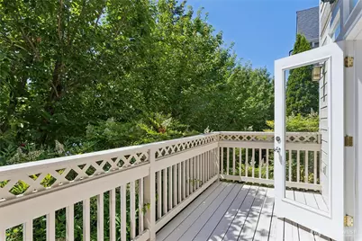 11870 SE 5th Street, Bellevue, WA 98005 - Photo 20