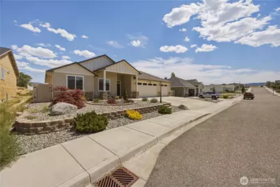 472 Sunny Brooke Lane, Chelan, WA 98816 - Photo 2