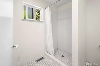 18751 60th Avenue NE, Kenmore, WA 98028 - Photo 22