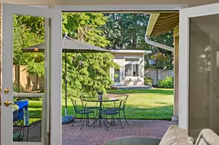 16537 SE 45th Pl, Bellevue, WA 98006 - Photo 10