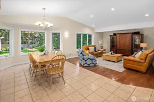 16537 SE 45th Pl, Bellevue, WA 98006 - Photo 18