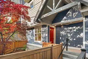 3670 Dayton Ave N, Seattle, WA 98103 - Photo 2