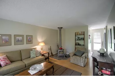 4703 Fairview Road SW #6, Olympia, WA 98512 - Photo 2