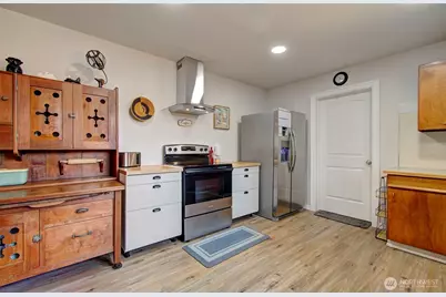 1503 First Street W, South Bend, WA 98586 - Photo 6