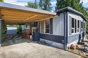 855 Hazel Dell Rd, Castle Rock, WA 98611 - Photo 4