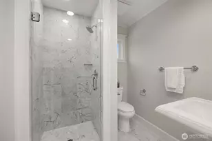 525 W Prospect St, Seattle, WA 98119 - Photo 22